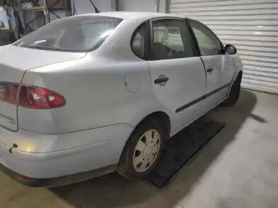 Veículo de Sucata seat cordoba berlina (6l2) stella do ano 2003 alimentado atd