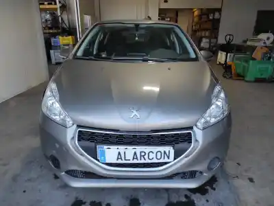 Vehículo de desguace PEUGEOT 208 Access del año 2013 con motor 8HR