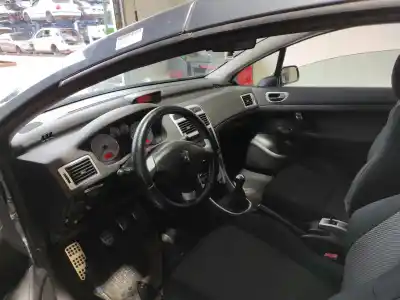 Veículo de Sucata peugeot 307 cc (s1) 2.0 do ano 2003 alimentado rfn