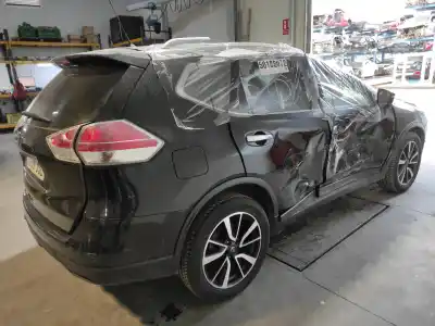 Sloopvoertuig nissan x-trail (t32) acenta van het jaar 2016 aangedreven r9m