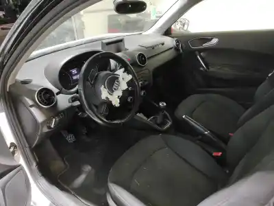 Здавання транспортного засобу audi a1 (8x) ambition року 2014 потужний cayb