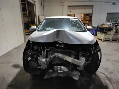 Veicolo di demolizione peugeot 3008 active dell'anno 2019 alimentato hn05