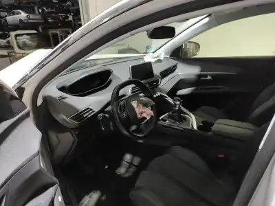 Veicolo di demolizione peugeot 3008 active dell'anno 2019 alimentato hn05