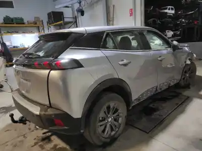 Véhicule à la ferraille peugeot 2008 (p1) active de l'année 2021 alimenté yhs