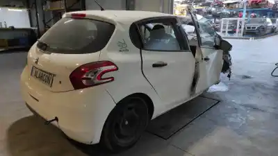 Vehicul casat peugeot 208 access al anului 2016 alimentat 8hr