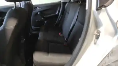 Vehicul casat peugeot 208 access al anului 2016 alimentat 8hr