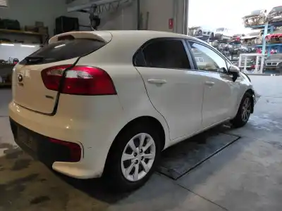Veículo de Sucata kia rio concept do ano 2015 alimentado d3fa