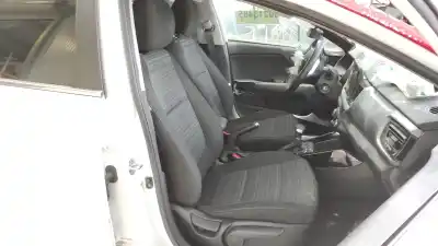 Veicolo di demolizione kia stonic (ybcuv) drive dell'anno 2021 alimentato g3lf