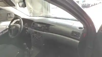 Здавання транспортного засобу toyota corolla (e12) 2.0 d-4d sol berlina року 2003 потужний 1cdftv