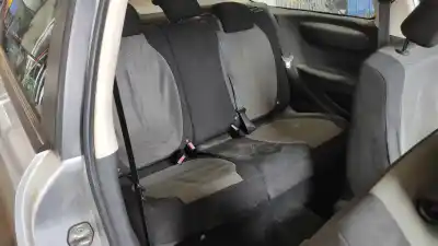 Veicolo di demolizione citroen c4 coupe vtr plus dell'anno 2005 alimentato 9hydv6ted4