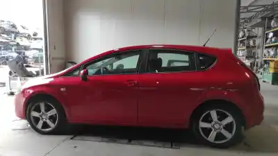Здавання транспортного засобу seat leon (1p1) reference року 2005 потужний bkd