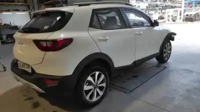 Veículo de Sucata kia stonic (ybcuv) business do ano 2023 alimentado g4lf