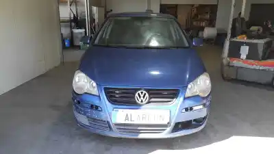 Vehículo de desguace VOLKSWAGEN POLO (9N3) Advance del año 2006 con motor BNM