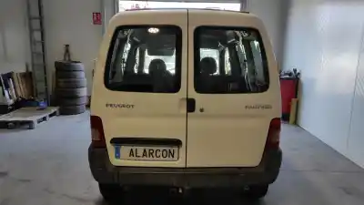 Veículo de Sucata peugeot partner (s2) combiespace do ano 2009 alimentado 9hw/9h02