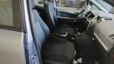 Veicolo di demolizione opel zafira b cosmo dell'anno 2006 alimentato z19dt