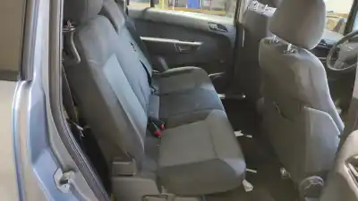 Veicolo di demolizione opel zafira b cosmo dell'anno 2006 alimentato z19dt