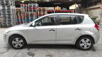 Veicolo di demolizione kia cee´d concept dell'anno 2007 alimentato g4fa