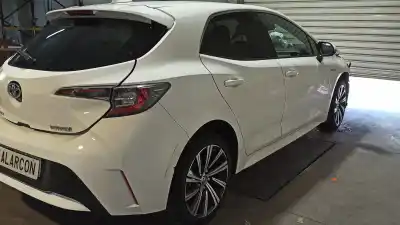 Vehicul casat toyota corolla (e21) hybrid active al anului 2021 alimentat 2zr