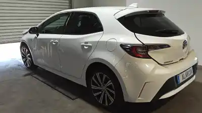 Vehicul casat toyota corolla (e21) hybrid active al anului 2021 alimentat 2zr