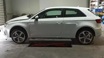 Veicolo di demolizione audi a3 (8vk) basic dell'anno 2017 alimentato chzd