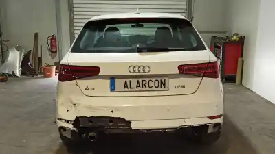 Veículo de Sucata AUDI A3 (8VK) basic do ano 2017 alimentado CHZD