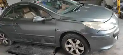 Veículo de Sucata peugeot 307 cc (s2) básico do ano 2006 alimentado rfj