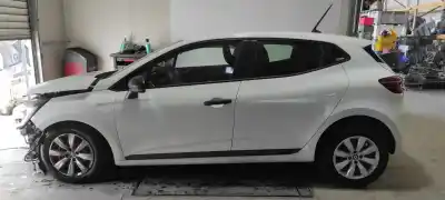 Veículo de Sucata renault clio v business do ano 2021 alimentado 