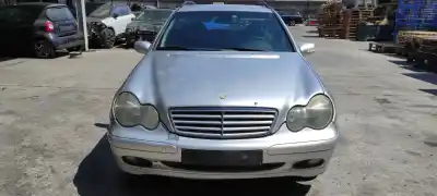 Veículo de Sucata MERCEDES-BENZ CLASE C (W203) FAMILIAR C 220 T CDI (203.206) do ano 2001 alimentado OM611962