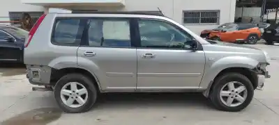 Scrapping Vehicle nissan x-trail (t30) comfort of the year 2004 powered 