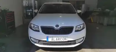 Здавання транспортного засобу skoda octavia combi (5e5) active року 2014 потужний clh