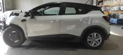 Здавання транспортного засобу renault captur ii experience року 2024 потужний 
