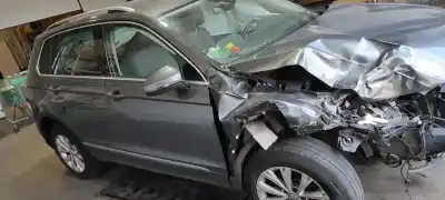 Veículo de Sucata volkswagen tiguan sport 4motion bmt do ano 2018 alimentado cze