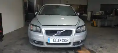 Veículo de Sucata VOLVO C30 2.0 D Kinetic do ano 2008 alimentado D4204T