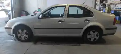 Vehicul casat volkswagen                                         bora berlina (1j2)                                                                                                                                                                                                                                         conceptline                                                                                                                                                                                                                                                al anului 2000 alimentat agr