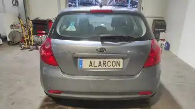 Veicolo di demolizione kia cee´d active dell'anno 2007 alimentato d4fb
