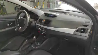 Veicolo di demolizione renault fluence (l3_) 1.5 dci (l30b) dell'anno 2010 alimentato k9k g8