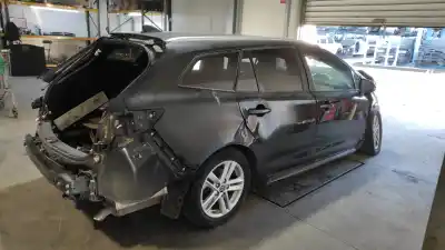 Vehicul casat toyota corolla (e21) hybrid active al anului 2022 alimentat 2zr