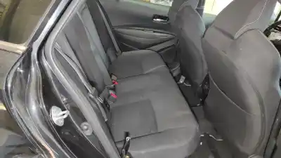 Vehicul casat toyota corolla (e21) hybrid active al anului 2022 alimentat 2zr