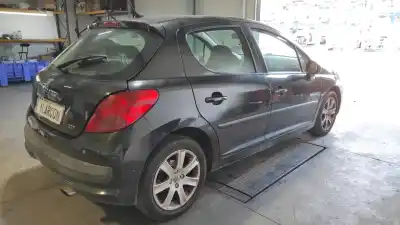 Veículo de Sucata peugeot 207 confort do ano 2007 alimentado 9hx