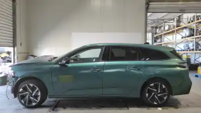 Veículo de Sucata peugeot 308 sw allure do ano 2023 alimentado yh01