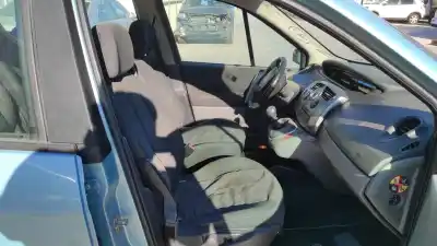 Vehicul casat renault scenic ii authentique al anului 2007 alimentat 