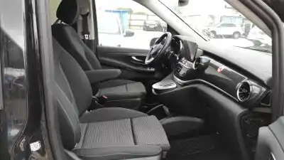 Veículo de Sucata mercedes-benz clase v w447 eqv 4matic do ano 2024 alimentado 654920