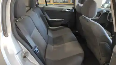Véhicule à la ferraille opel                                               astra g berlina                                                                                                                                                                                                                                            club                                                                                                                                                                                                                                                       de l'année 2003 alimenté z16se