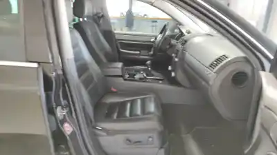 Véhicule à la ferraille volkswagen touareg (7la) tdi r5 de l'année 2004 alimenté bac