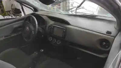 Veículo de Sucata toyota yaris active do ano 2022 alimentado 2nr