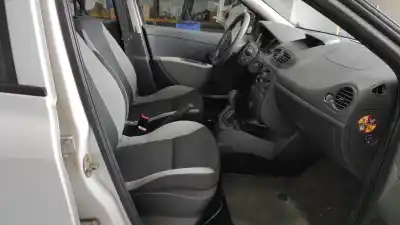 Veículo de Sucata renault clio iii business do ano 2010 alimentado d4f740