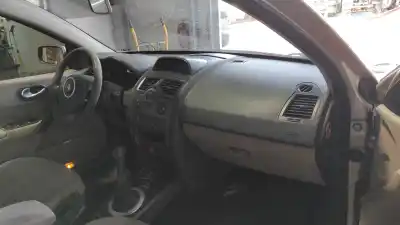 Veículo de Sucata renault megane ii berlina 5p authentique do ano 2006 alimentado 