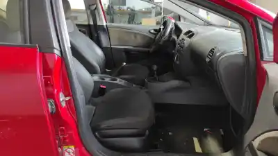 Здавання транспортного засобу seat leon (1p1) reference року 2008 потужний bls