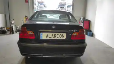 Veicolo di demolizione BMW SERIE 3 BERLINA (E46)  dell'anno 2000 alimentato M47204D1