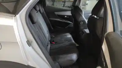 Veículo de Sucata peugeot 3008 active do ano 2021 alimentado yhz